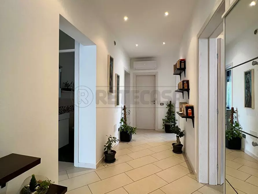 Immagine 11 di Casa semindipendente in vendita  in Via Borgo a Montecchio Maggiore