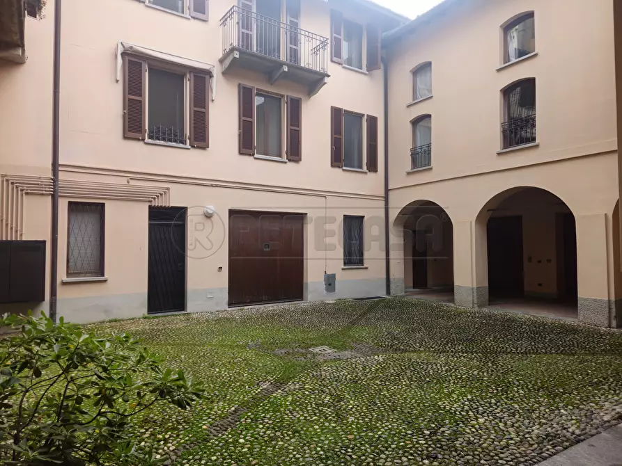 Immagine 2 di Pentalocale in vendita  in Via Ala Ponzone a Cremona