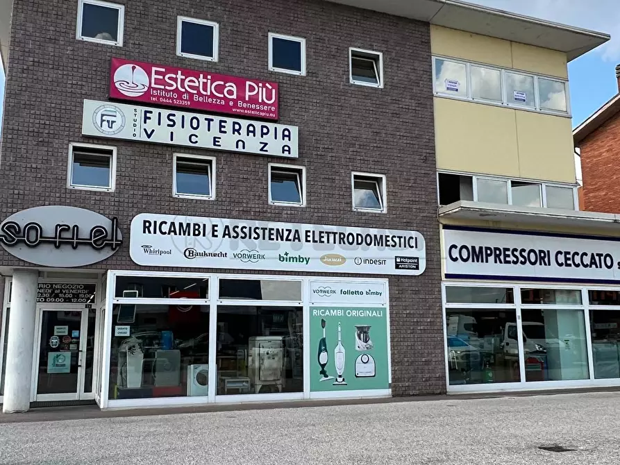 Immagine 1 di Ufficio in vendita  in Via Cristoforo Colombo 2 a Creazzo