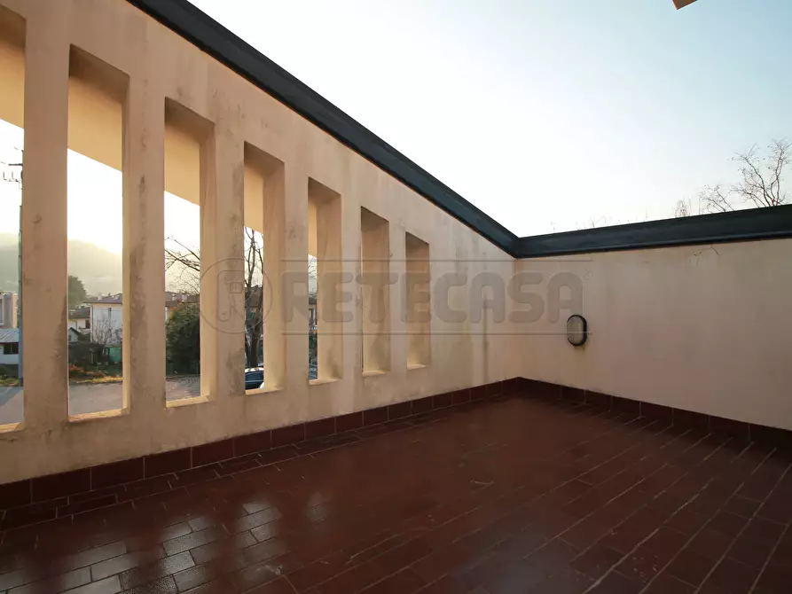 Immagine 42 di Villa in vendita  in VIA GIACOMO LEOPARDI 2 a Arzignano