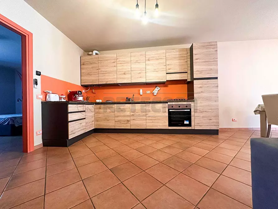 Immagine 1 di Trilocale in vendita  in Via Vaccarolo a Desenzano Del Garda