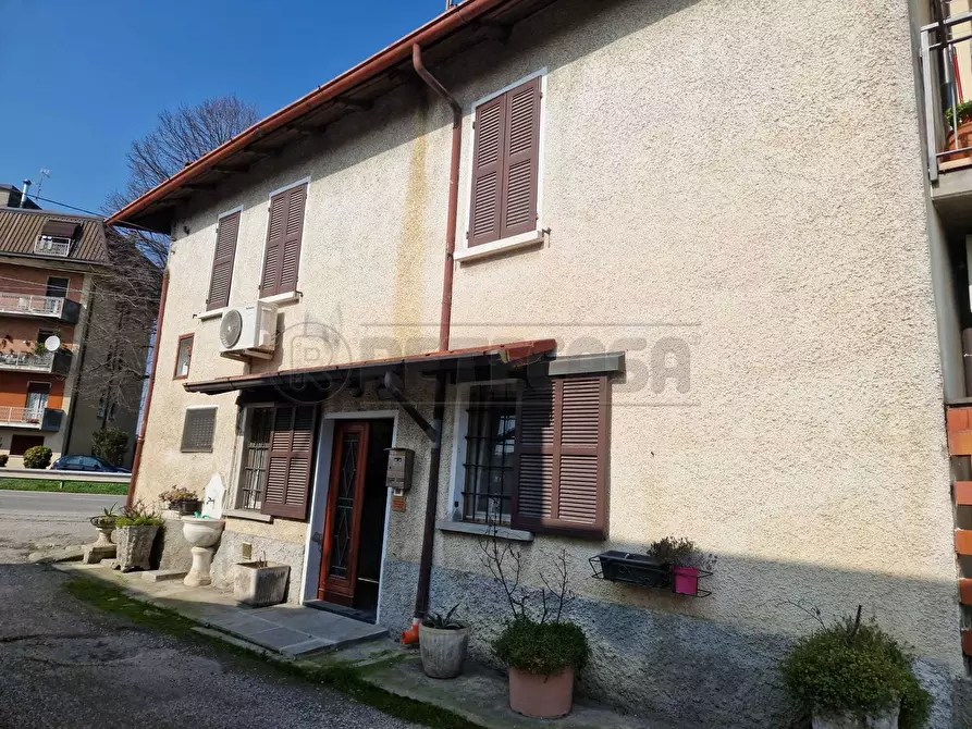 Immagine 2 di Casa indipendente in vendita  in Via Cavour a Robecco D'oglio