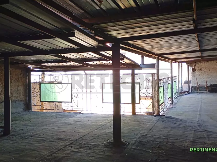 Immagine 11 di Casa trifamiliare in vendita  a Marcianise