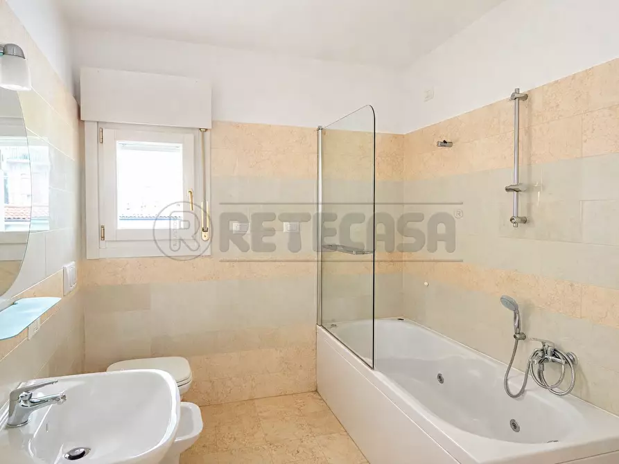 Immagine 5 di Bilocale in vendita  in Via G. E. di Velo a Vicenza