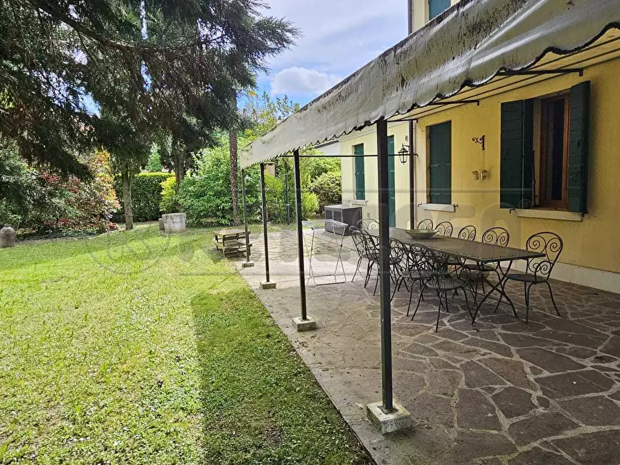 Immagine 65 di Villa in vendita  a Mirano