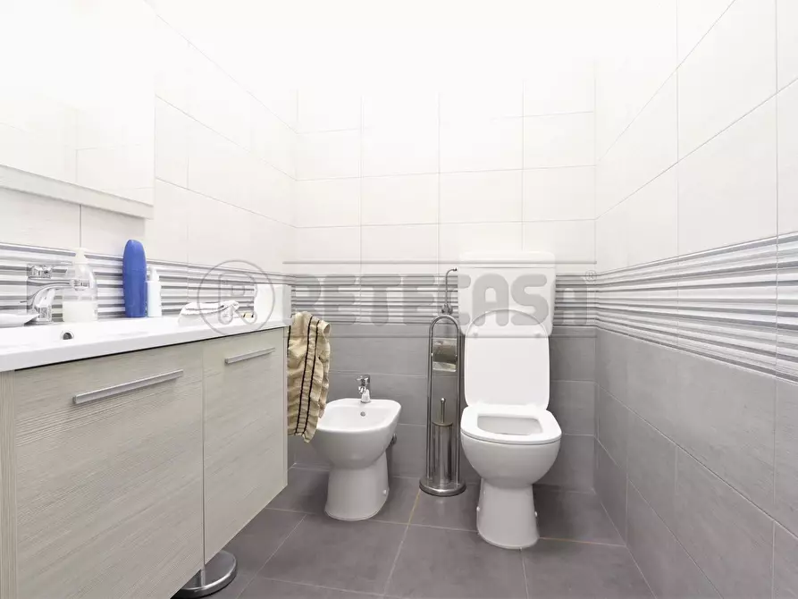 Immagine 40 di Ufficio in affitto  a Vicenza