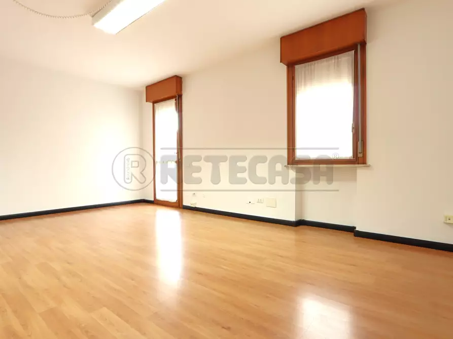 Immagine 23 di Ufficio in affitto  in Contrà San Bortolo 85 a Vicenza