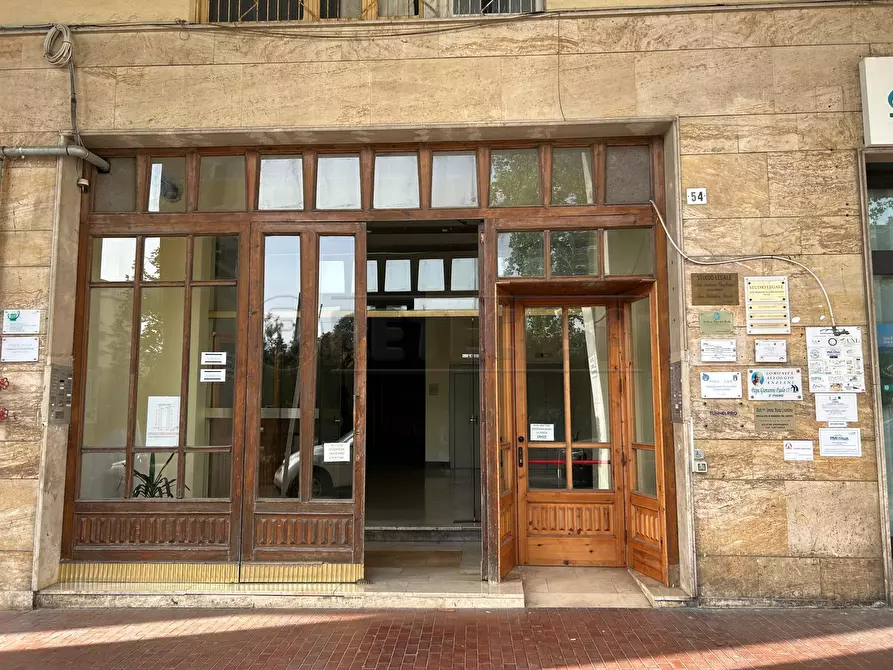 Immagine 25 di Trilocale in vendita  in viale Della Regione 54 a Caltanissetta