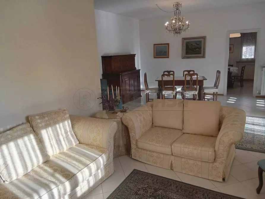 Immagine 24 di Quadrilocale in affitto  a Seriate