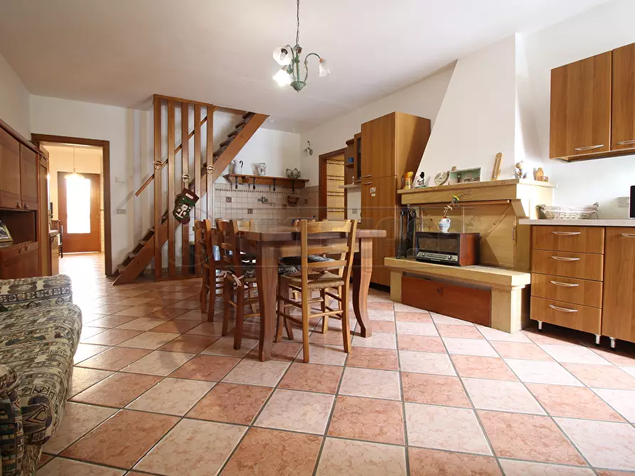 Immagine 1 di Casa semindipendente in vendita  in Via Tadiotti 25 a Montorso Vicentino