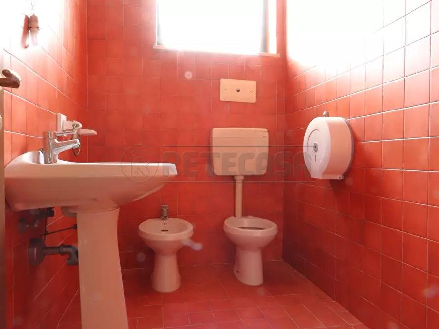 Immagine 7 di Locale commerciale in vendita  in Viale Giuseppe Verdi 32 a Vicenza