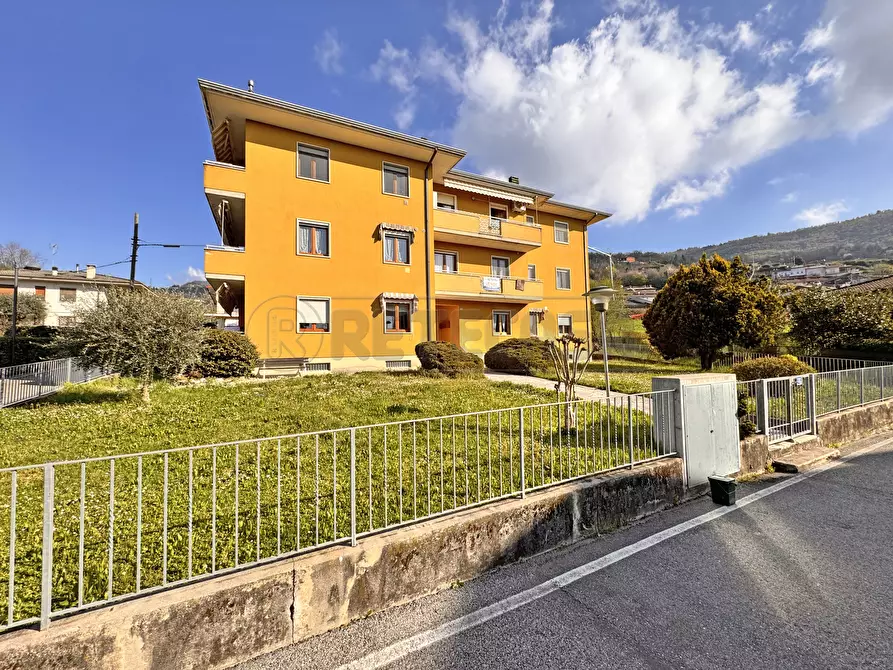 Immagine 2 di Appartamento in vendita  in via 4 novembre 38 a Cornedo Vicentino