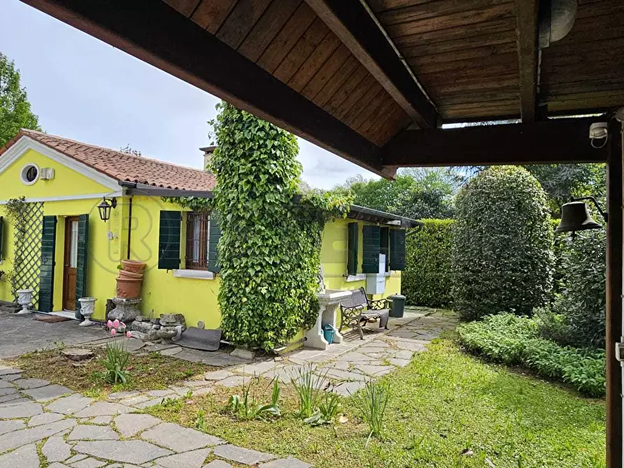 Immagine 70 di Villa in vendita  a Mirano