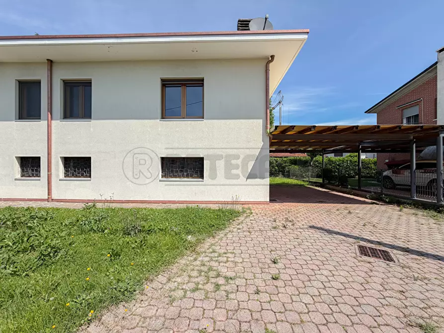 Immagine 5 di Villetta a schiera in vendita  in Via Carducci a Monticello Conte Otto