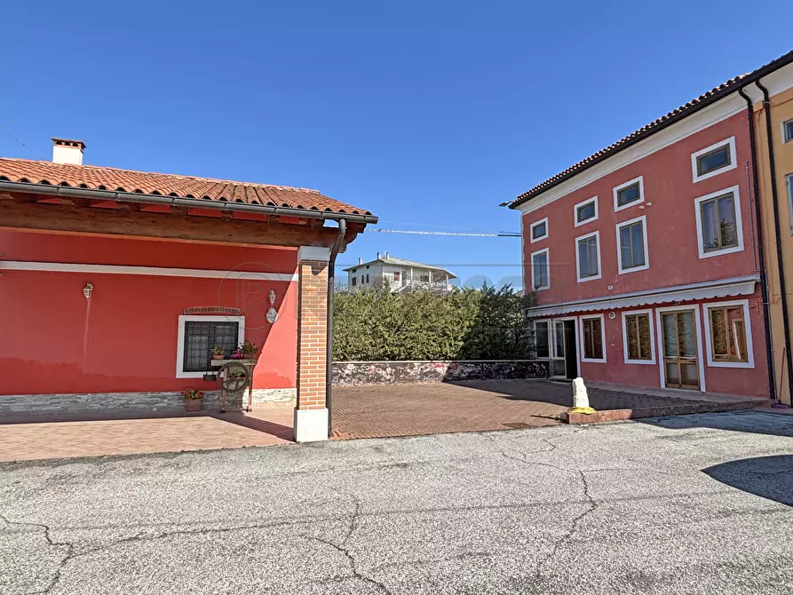 Immagine 17 di Casa semindipendente in vendita  in Via Duello 18 a Brogliano