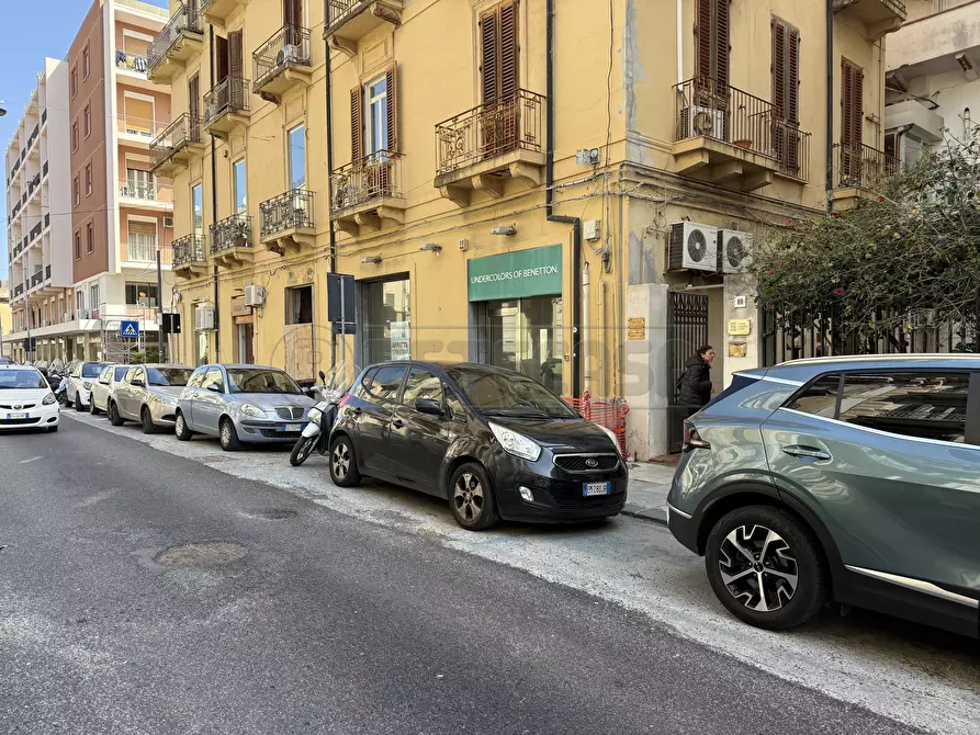 Immagine 8 di Locale commerciale in affitto  in Via dei Mille 85-87 a Messina