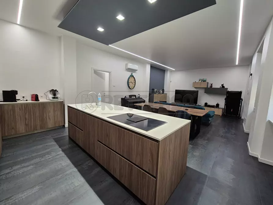 Immagine 1 di Trilocale in vendita  in Corso Campi a Cremona