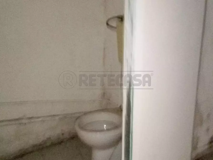 Immagine 7 di Locale commerciale in vendita  in Via Ernesto Cianciolo 74 a Messina