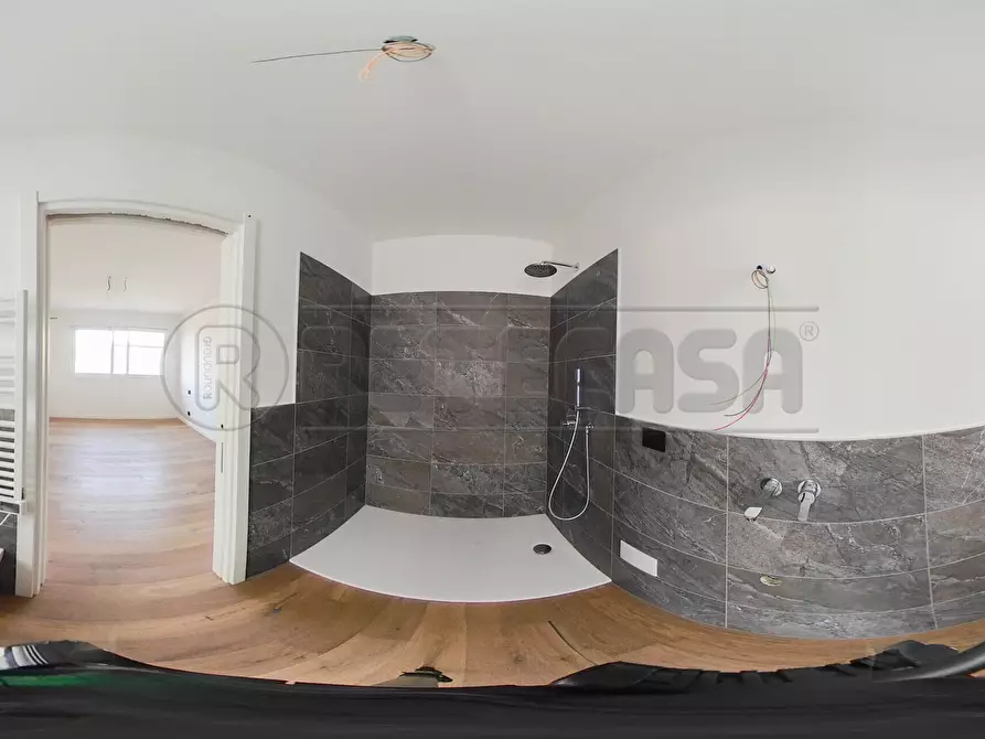 Immagine 48 di Appartamento in vendita  in Via F. Magellano a Creazzo