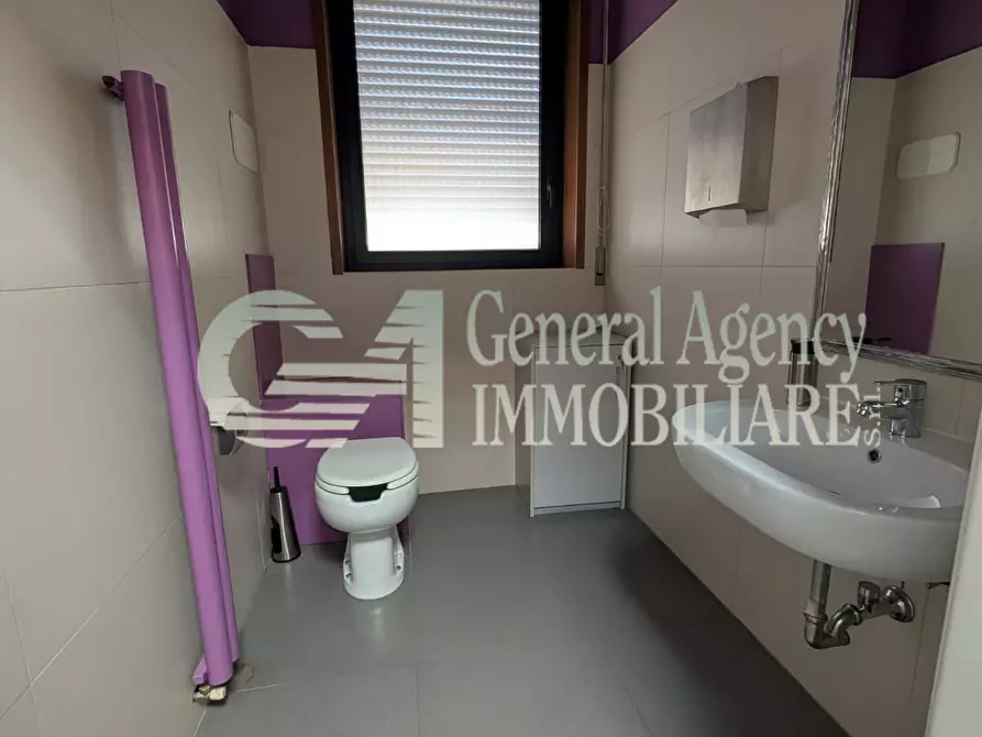 Immagine 22 di Ufficio in affitto  in VIALE DEL POGGIO FIORITO a Roma