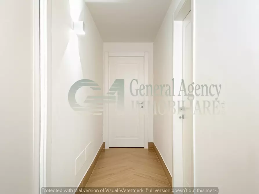 Immagine 83 di Villa in affitto  in Via Mario Mattoli a Roma