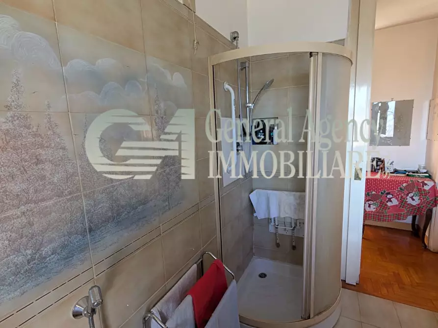 Immagine 30 di Appartamento in vendita  in VIALE DEI PRIMATI SPORTIVI 66 a Roma