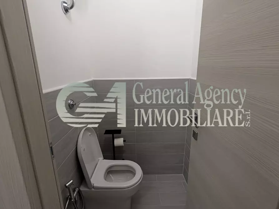 Immagine 3 di Ufficio in vendita  in Via Giuseppe Failla a Roma