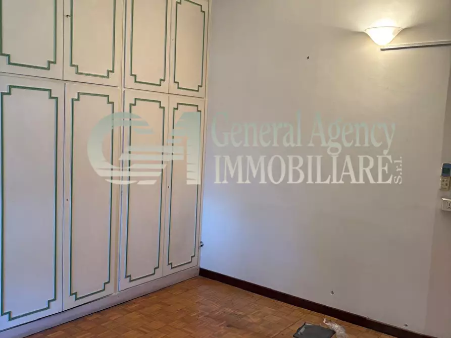 Immagine 29 di Appartamento in vendita  in via guido de ruggiero a Roma