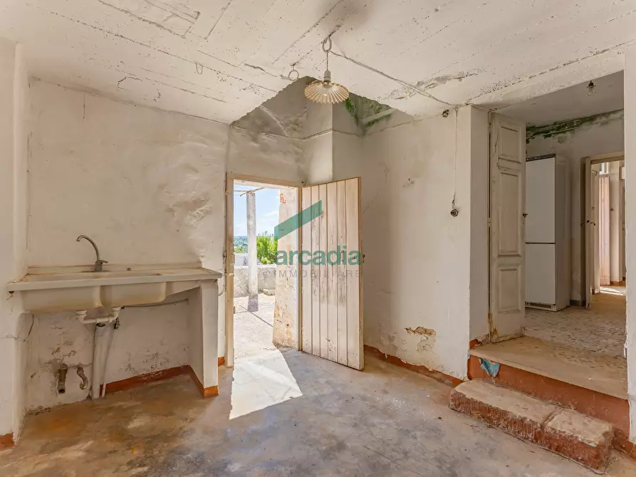 Immagine 8 di Rustico / casale in vendita  in Contrada Mancini 16 a Locorotondo