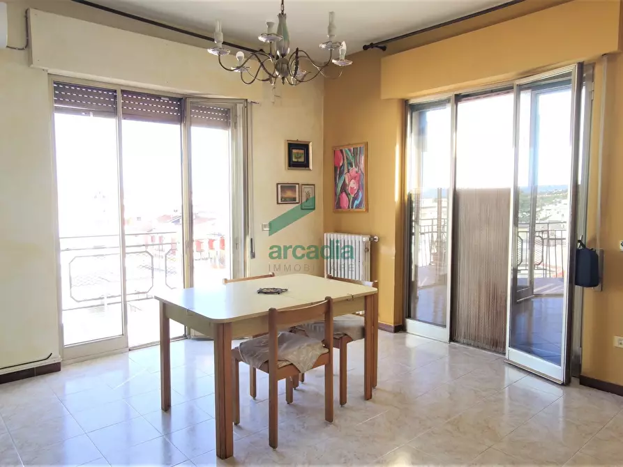 Immagine 5 di Pentalocale in vendita  in Via Pietro Carenza 20 a Turi