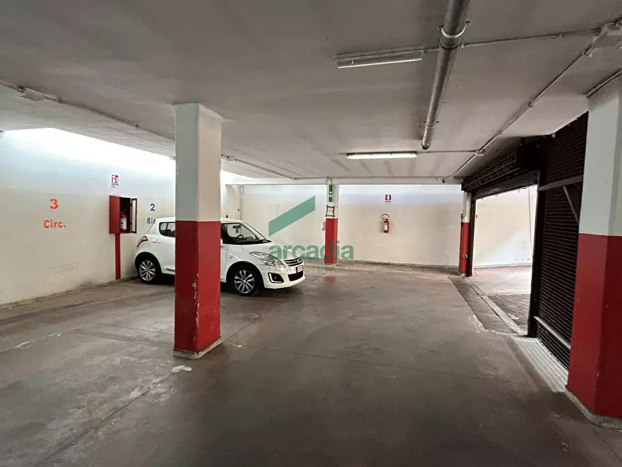 Immagine 10 di Ufficio in vendita  in Via Michele Garruba 47 a Bari