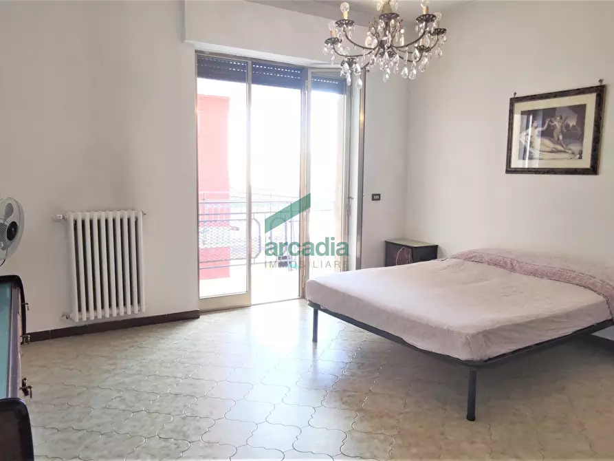 Immagine 13 di Pentalocale in vendita  in Via Pietro Carenza 20 a Turi