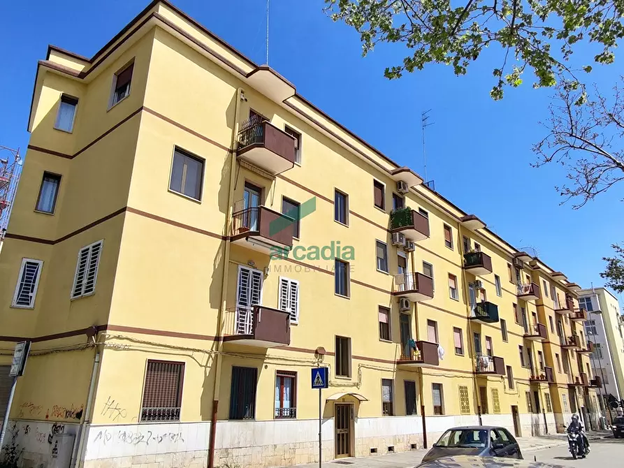 Immagine 4 di Trilocale in vendita  in Via Peucetia 72 a Bari