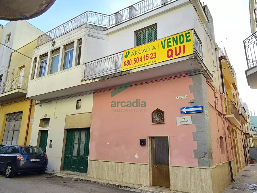 Immagine 1 di Casa indipendente in vendita  in Via Giordano 4 a Rutigliano