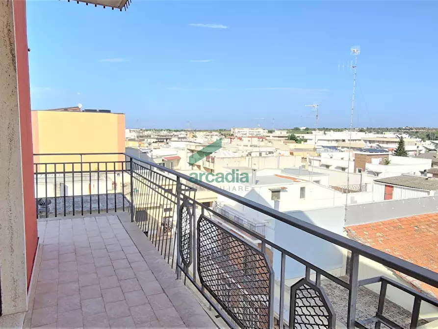 Immagine 9 di Pentalocale in vendita  in Via Pietro Carenza 20 a Turi