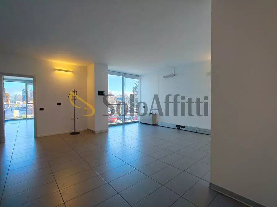 Immagine 5 di Ufficio in affitto  a Gallarate