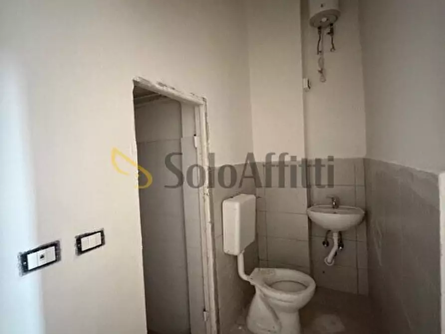 Immagine 4 di Locale commerciale in affitto  in Via Trentino a Nettuno