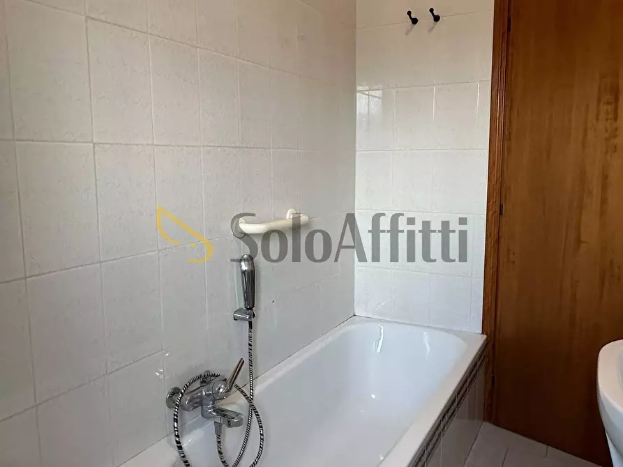 Immagine 18 di Trilocale in affitto  in Via Mentana a Terni