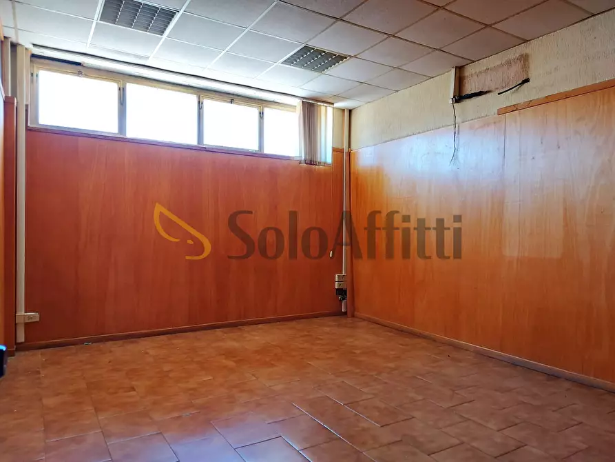 Immagine 20 di Locale commerciale in affitto  in Via del Tempio della Fortuna a Fiumicino