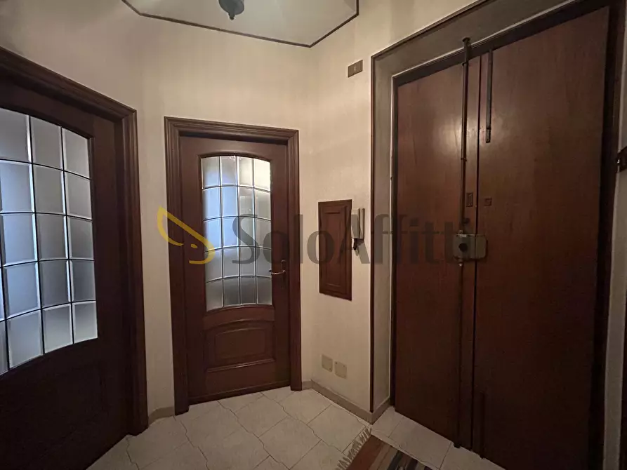 Immagine 3 di Trilocale in affitto  in Via Raffaele Cadorna 38 a Torino