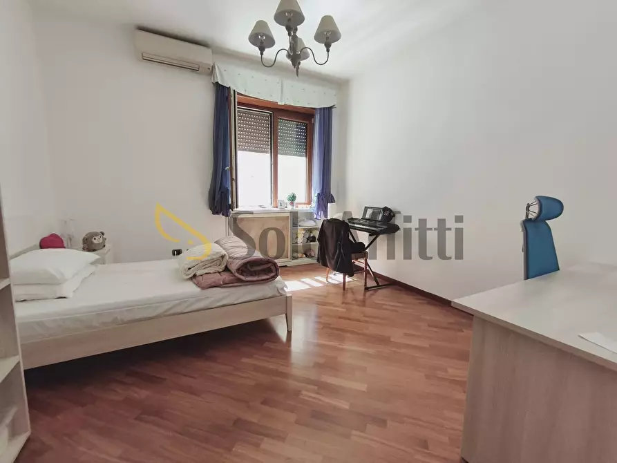 Immagine 17 di Trilocale in affitto  in Via Guido Alfani a Roma