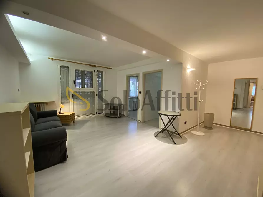 Immagine 1 di Trilocale in affitto  in Via Lince 16 a Rimini
