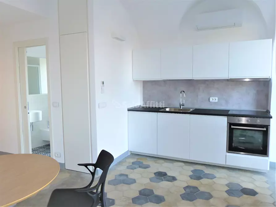 Immagine 4 di Trilocale in affitto  in Piazza Dante Alighieri 4 a Bordighera