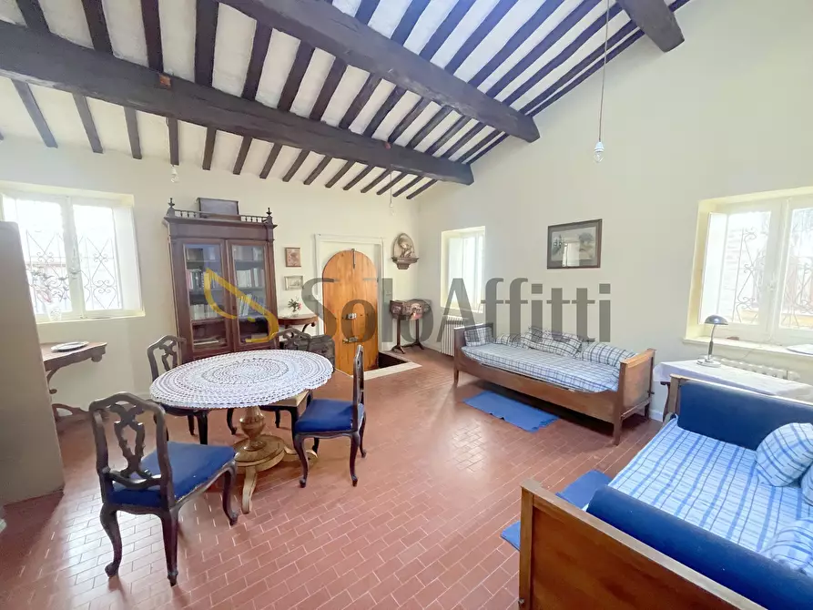 Immagine 1 di Casa indipendente in affitto  a Osimo