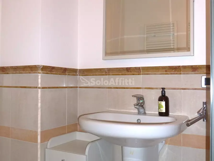 Immagine 13 di Bilocale in affitto  in Corso G. Garibaldi 82 a San Remo