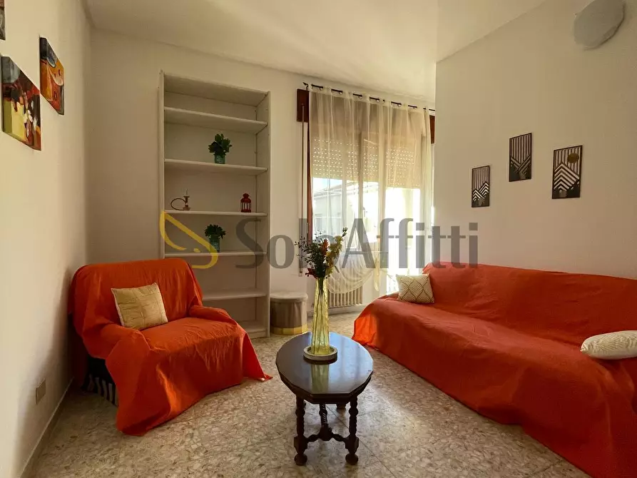 Immagine 1 di Stanza singola in affitto  a Frosinone