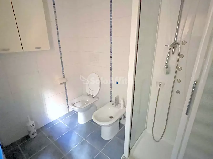 Immagine 11 di Trilocale in affitto  a Osimo