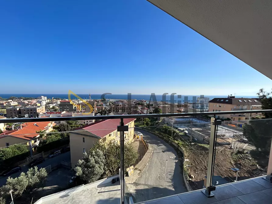 Immagine 1 di Mansarda in affitto  a Catanzaro