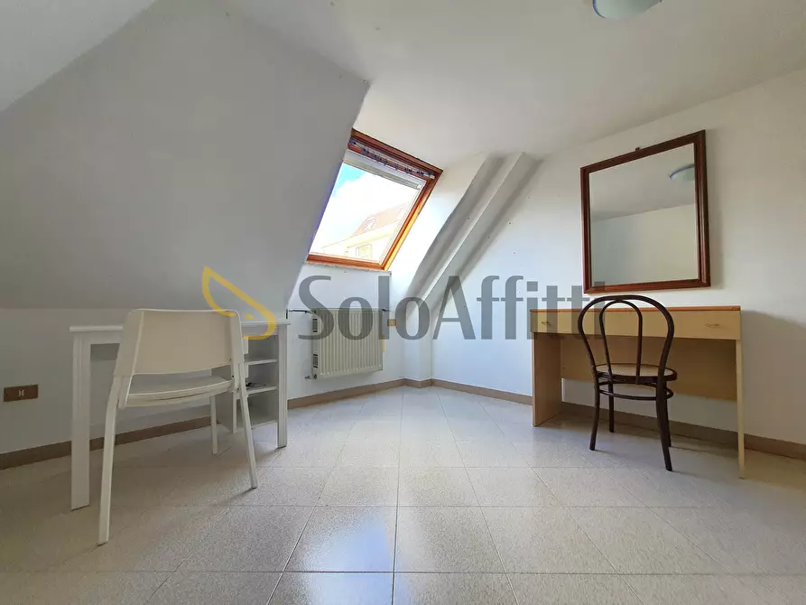 Immagine 15 di Trilocale in affitto  a Catanzaro