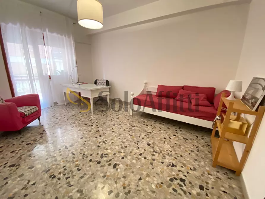 Immagine 10 di Stanza singola in affitto  in Via Ferrarecce 57 a Caserta